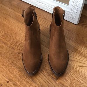 Steve Madden short cowboy boot, size 9